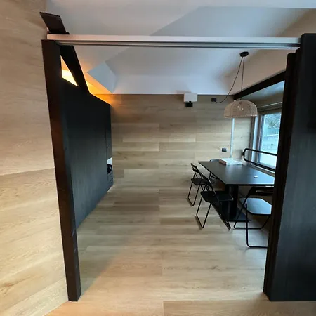 Apartment 1400